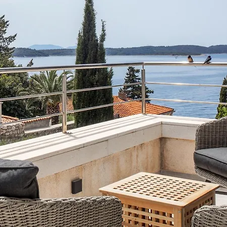 Вілла Bozic Hvar Хвар