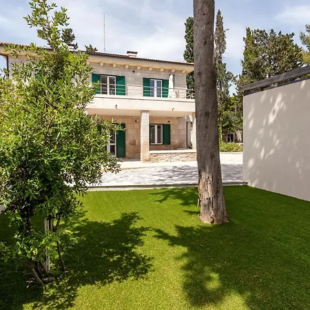 ヴィラ Bozic Hvar フヴァル