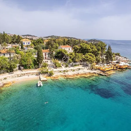 Bozic Hvar フヴァル