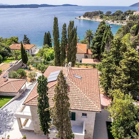 Bozic Hvar Villa *